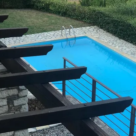 Luxurious Maisonette In The Countryside With A Pool